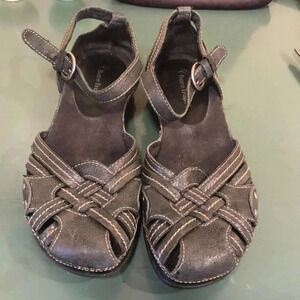 BareTraps Denice sandals